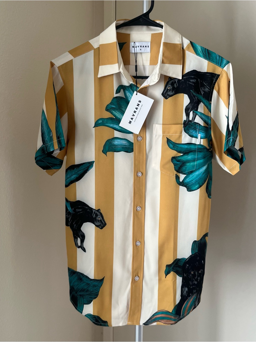 Mavrans Pantera Weekend Shirt Black Panther Floral Print Size S Nwt — image 2 of 8